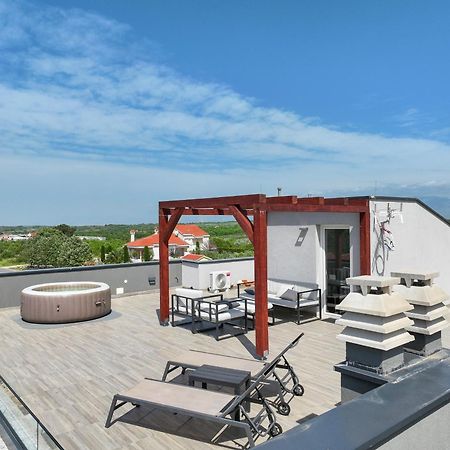 Villa Tia With Heated Pool & Jacuzzi Murvica  Luaran gambar